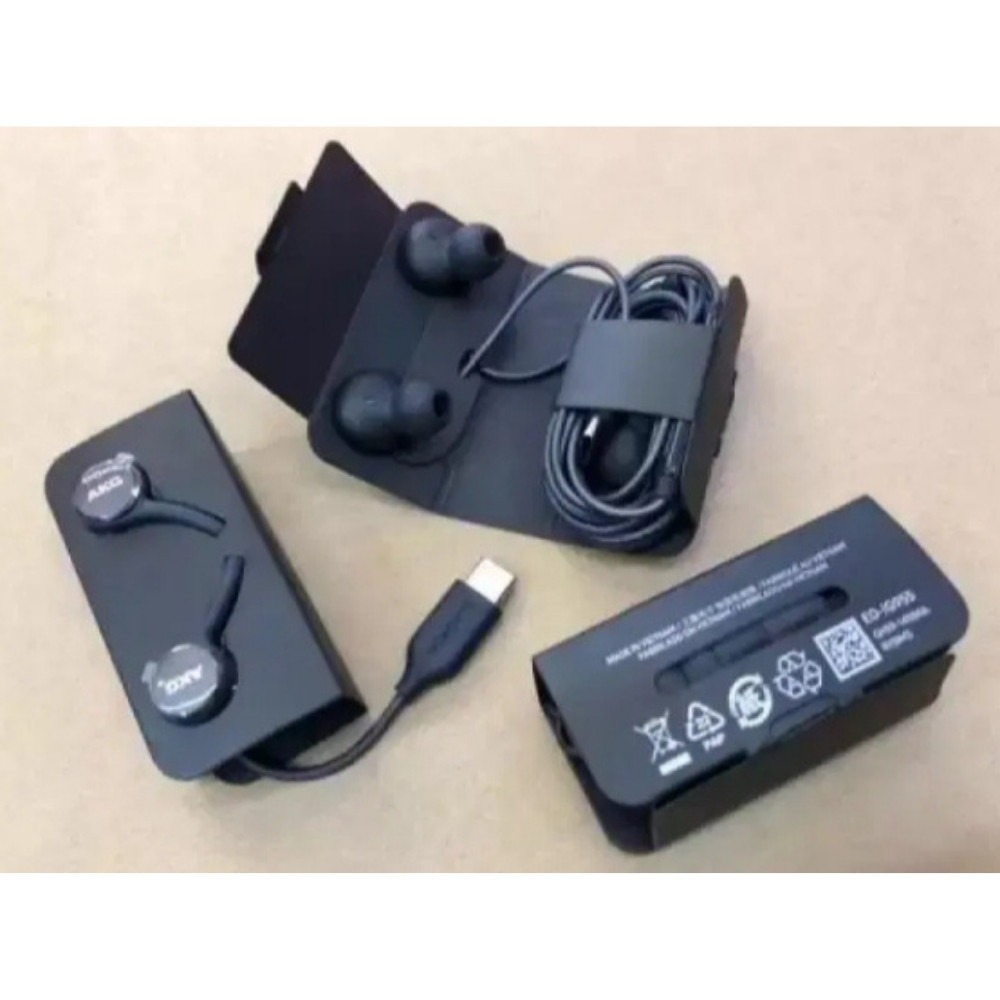 AKG Handfree Type C samsung aximart products images (1) 🎧 High Quality Universal Stereo Sound Handsfree with Mic 🎙️ | AKG-Style Wired Earphones 🎵 with Volume Control, Noise Reduction – Type-C / 3.5mm for Music & Calls - Image 5