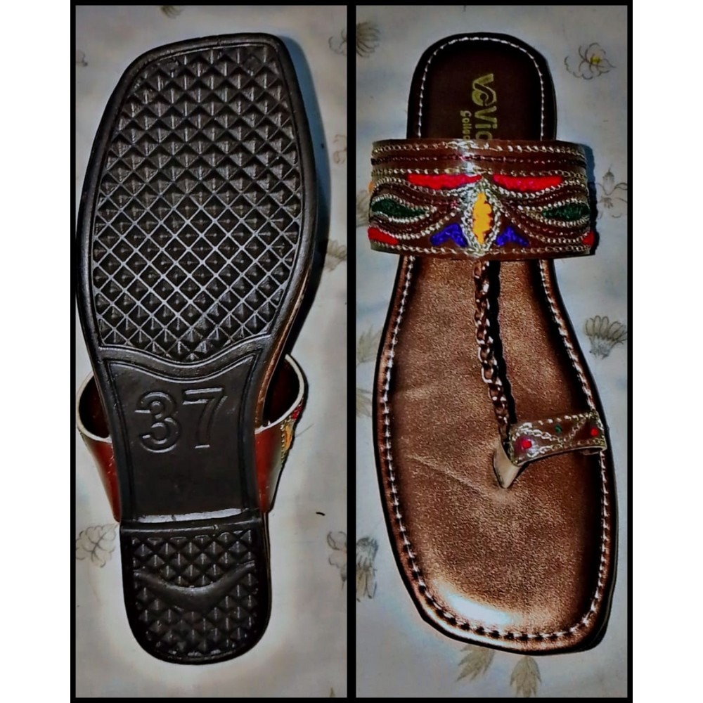 Kolhapuri Slipper (1) Kolhapuri Slipper Design No. 25-81, Timeless Super Brown Traditional Footwear - Image 1