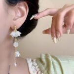 Pearl Korean Flower Earrings for Women White Floral Super Pearl Design Elegant Fashion Jewellry 100% Stylish