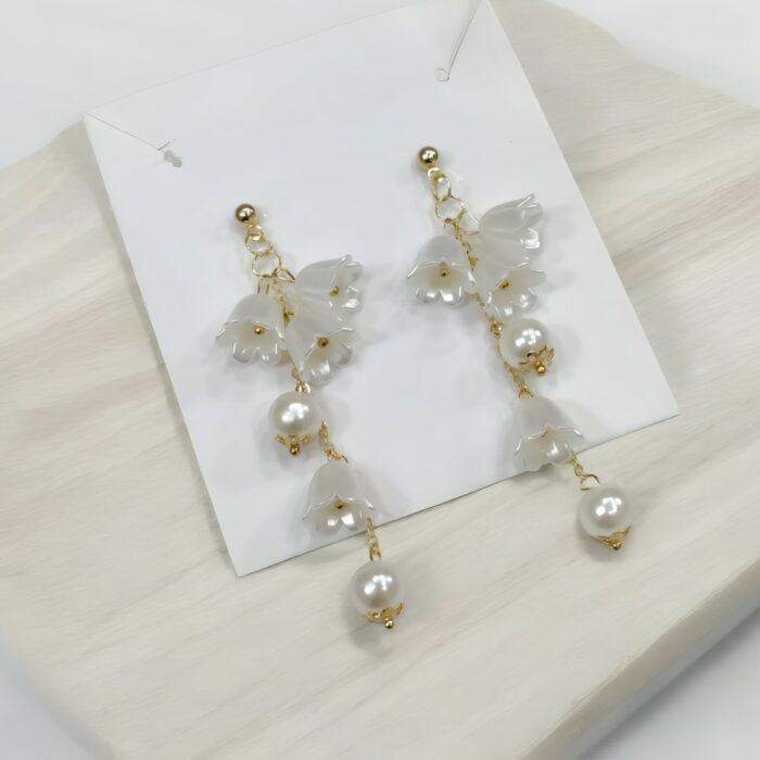 Pearl Korean Flower Earrings for Women White Floral Super Pearl Design Elegant Fashion Jewellry 100% Stylish - Image 2