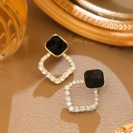Zircon Korean Black Shiny Earrings Trendy Resin Rhombus super Design Lightweight A1 Fashion Jewellery