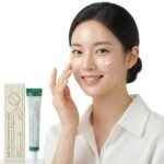 AXIS-Y Dark Spot Correcting Glow Serum 50ml, 5% Niacinamide & Squalane - Image 2
