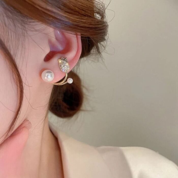 Pearl Zircon Korean Flower Earrings, Elegant Floral Design - Image 2