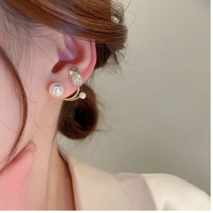 Pearl Zircon Korean Flower Earrings, Elegant Floral Design - Image 4