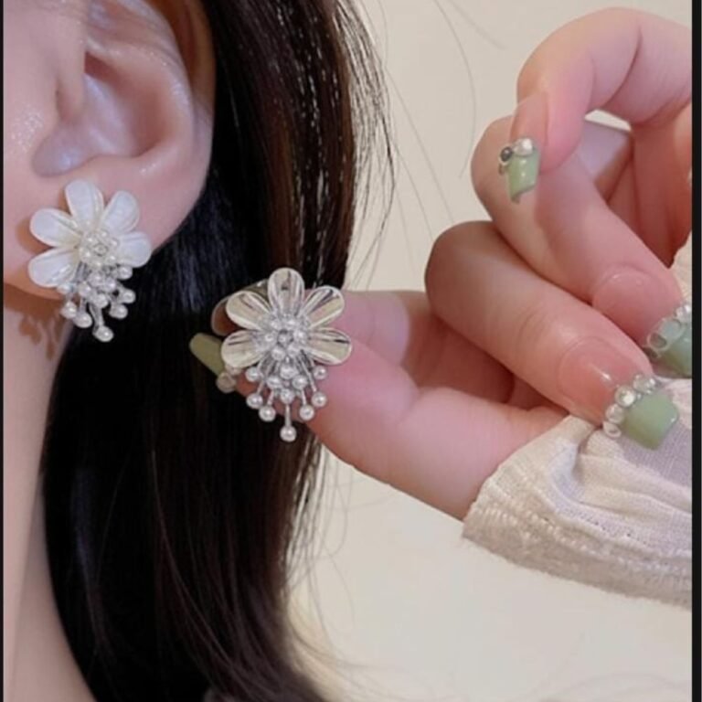 Flower Pearl Korean Earrings 4