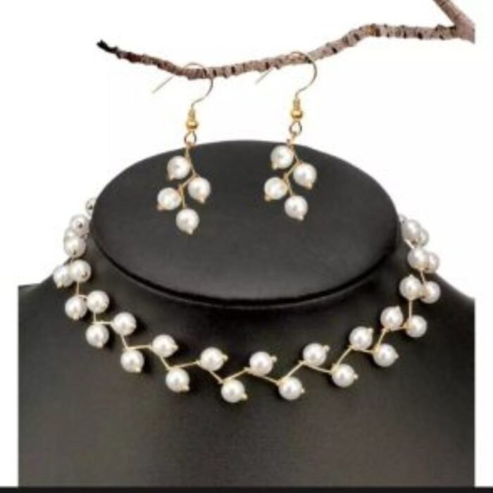 Zig Zag White Choker with Earrings, Alloy Jewelry Set - Image 3