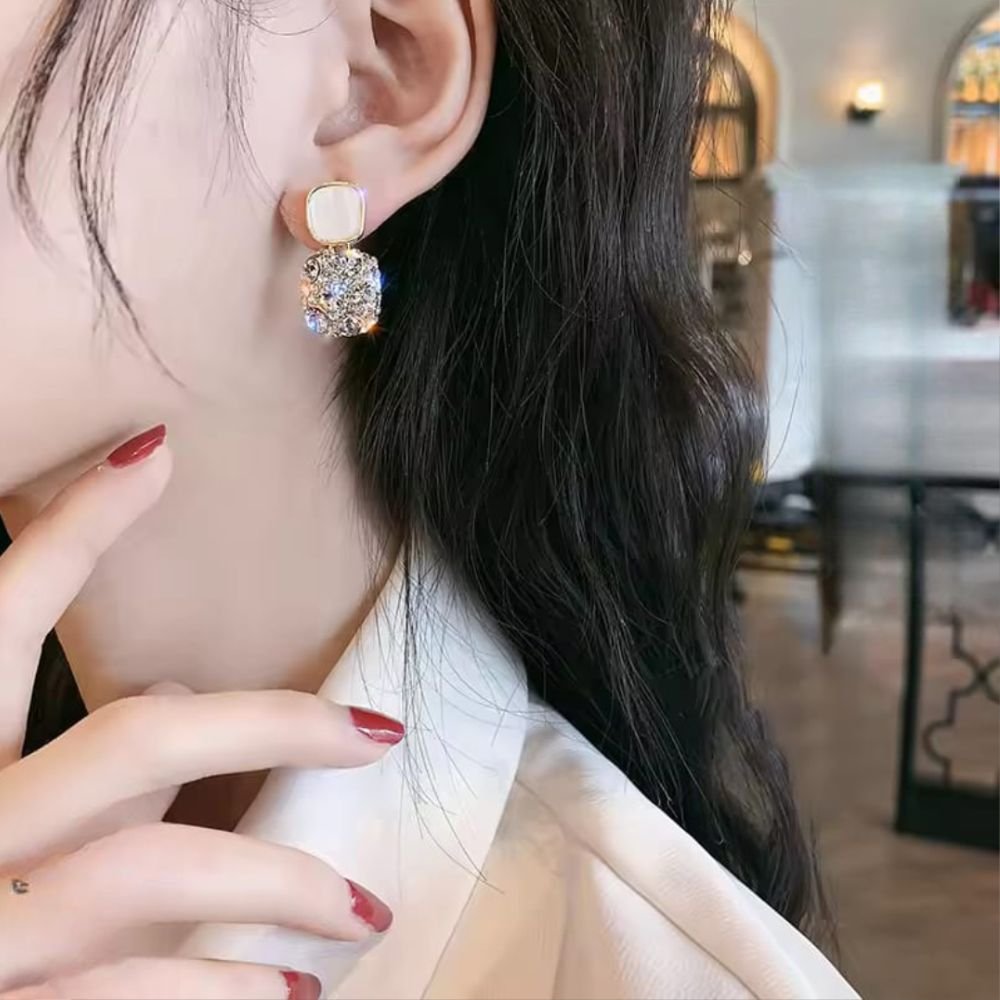 -fashion-rhinestone-squar (2) Fashion Rhinestone Square Earrings for Women, Black & White - Image 1