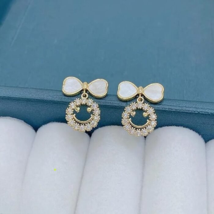 Smiley Face Zircon Korean Earrings, Bow & Crystal Circle Design - Image 3